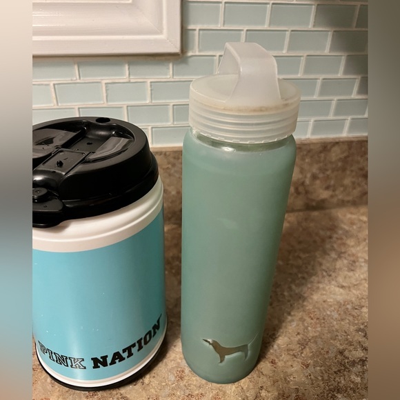 Bundle of 2 Victoria's Secret pink collectible travel mug tumblers! - Picture 5 of 8